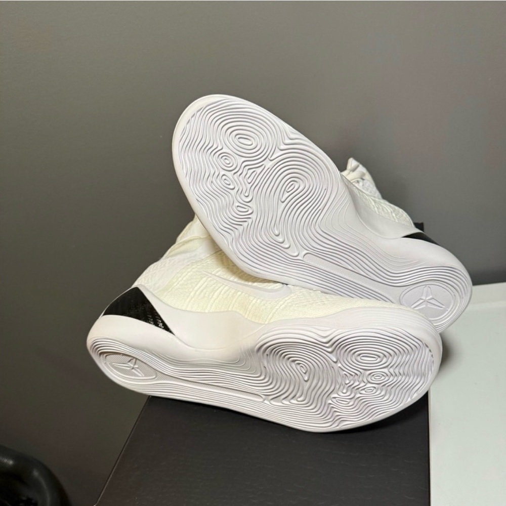 Kobe 9 Elite Protro “Halo” Nike White and Black High-Top Basketball Shoes - Picture 5 of 8
